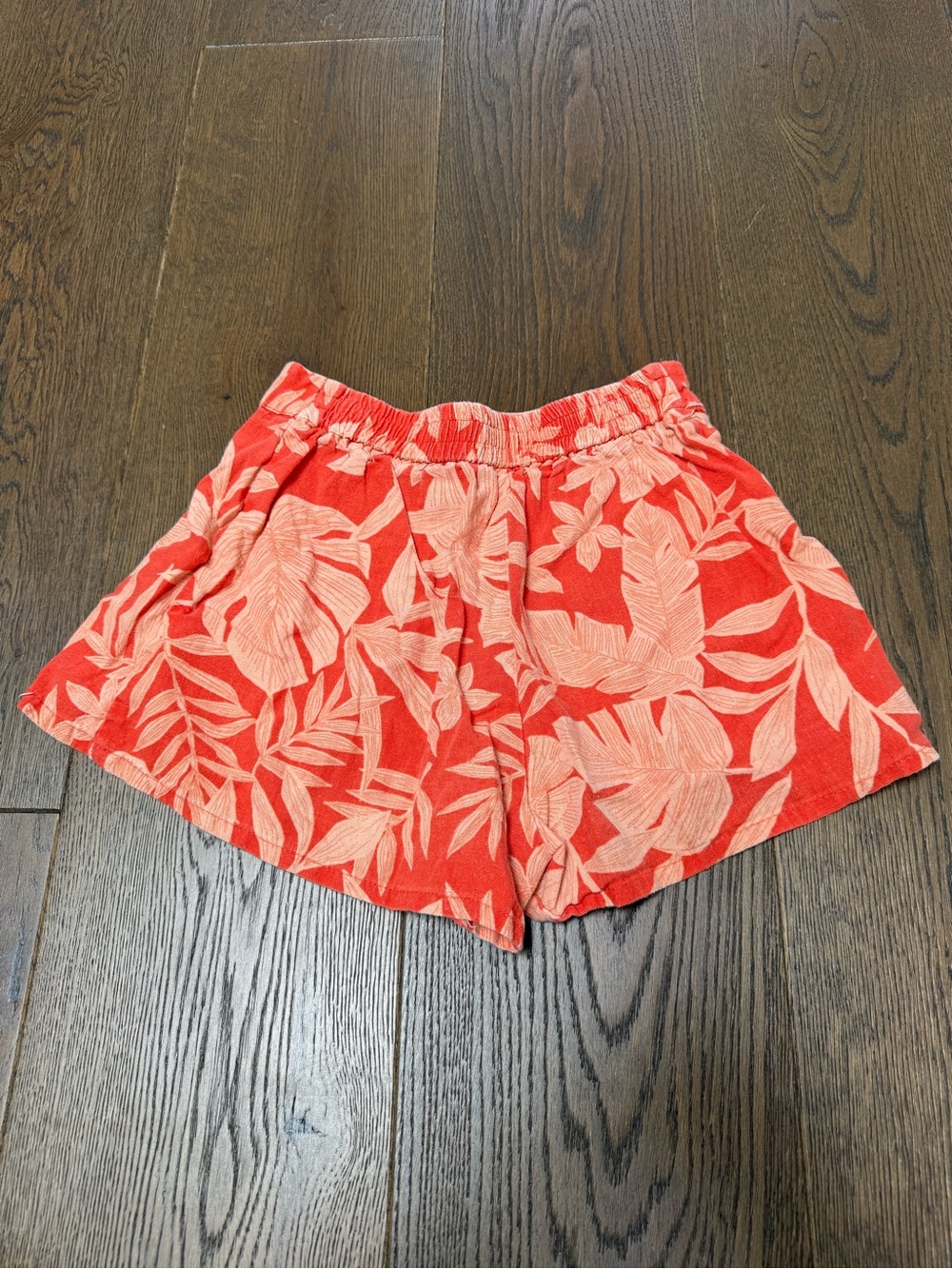 Zara Red Tropical-Leaf Elastic-Waist Athletic Shorts
